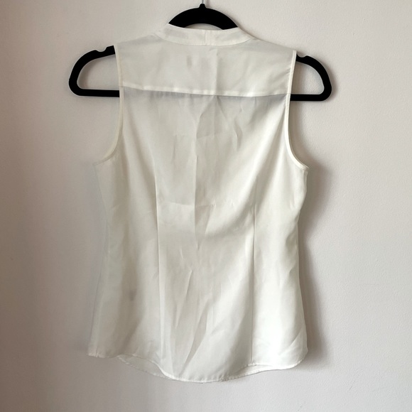 Banana Republic White Sleeveless Blouse - Picture 2 of 6